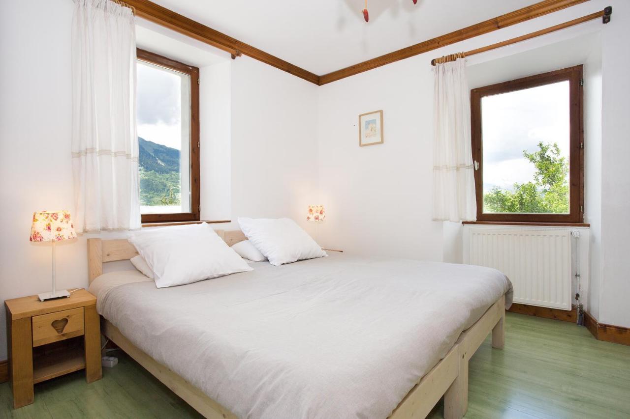 Gite-Auberge De Montvilliers Aime Exterior photo