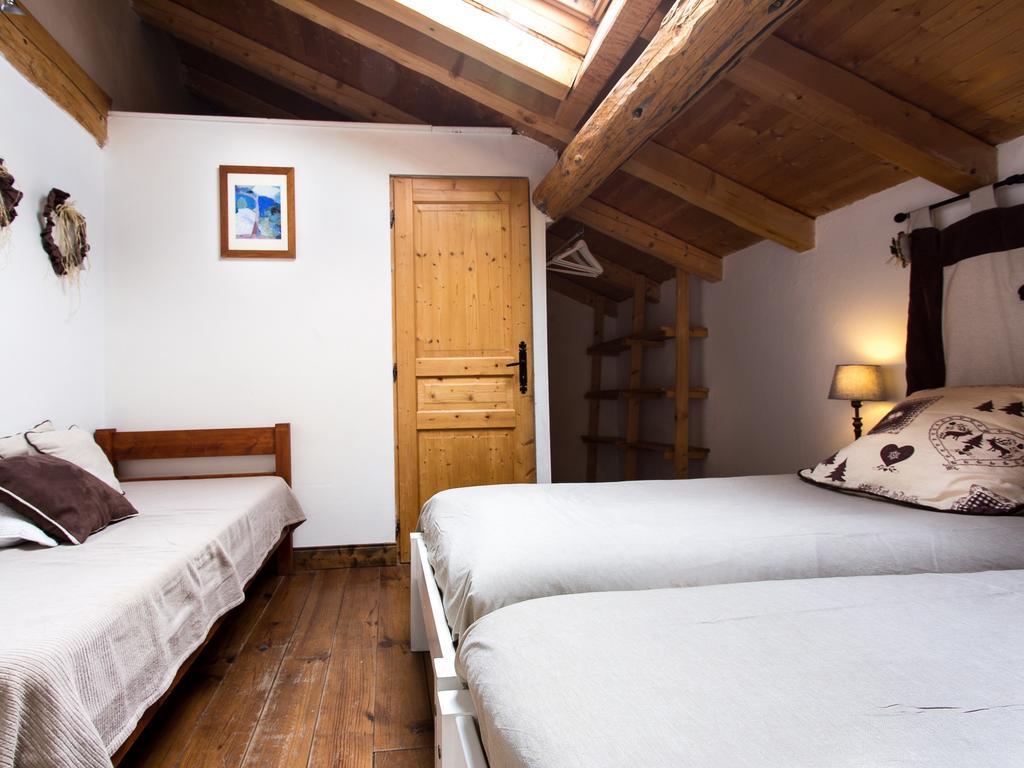 Gite-Auberge De Montvilliers Aime Exterior photo
